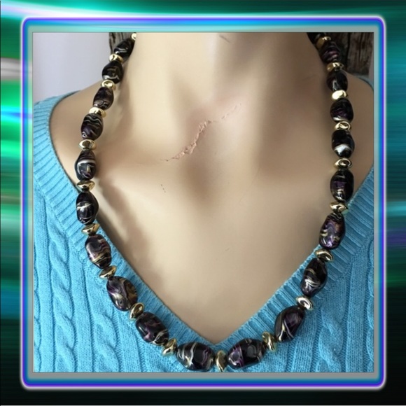 Jewelry - Purple & Gold Chunky Necklace